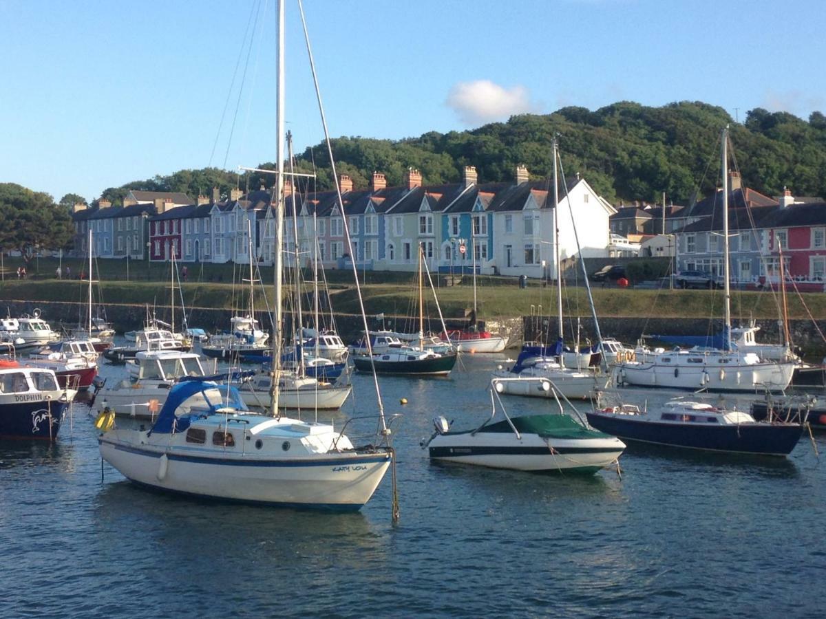 2 Yr Hen Fanc Apartment Aberaeron Exterior photo